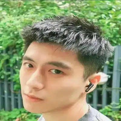 龙梦蔚